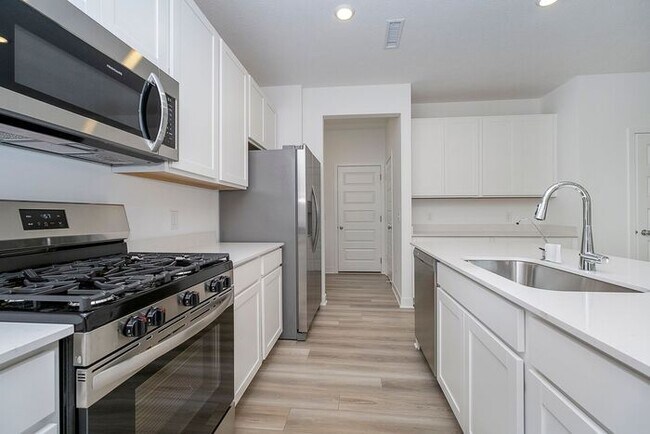 Building Photo - Brand New 5 Bedroom 3 Full Bath in Booming Westfield!