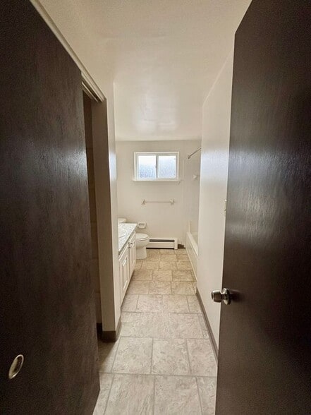 Building Photo - 30 Losson Garden Dr