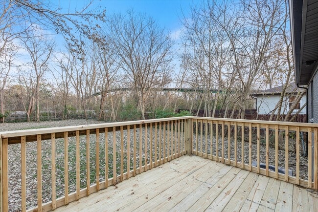 Building Photo - 603 N 5th St