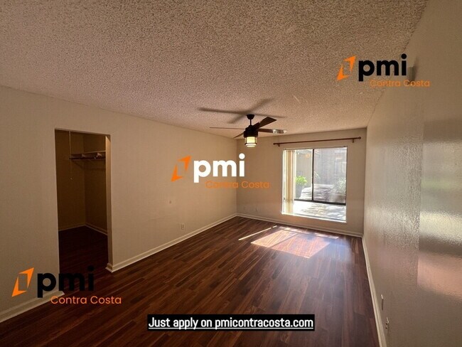 Building Photo - 470 N Civic Dr