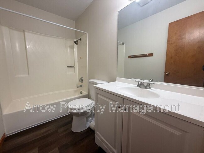 Building Photo - 1338 S Jackson St