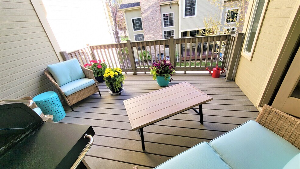 Deck adjacent to Dining Room - 1518 E Nichols Cir