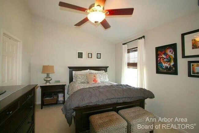 Building Photo - 3012 Orinoco Ln