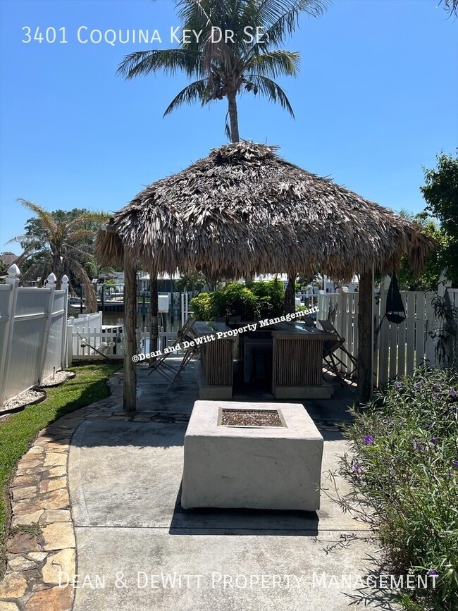 Building Photo - 3401 Coquina Key Dr SE