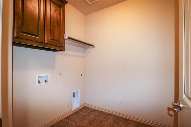 Building Photo - 6805 San Fernando Dr