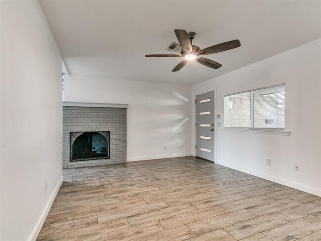 Building Photo - 2808 SW 88th St