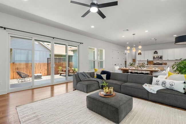 Building Photo - 8416 Apogee Blvd