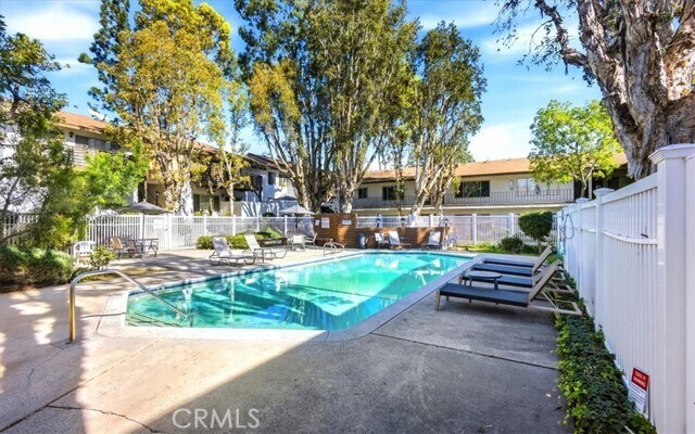 Building Photo - 1200 W Lambert Rd