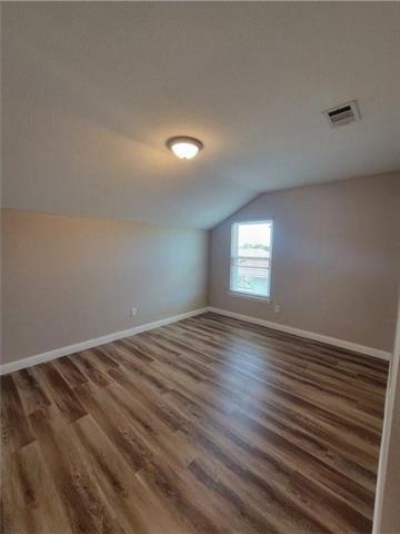 Building Photo - 107 Redwood Ln