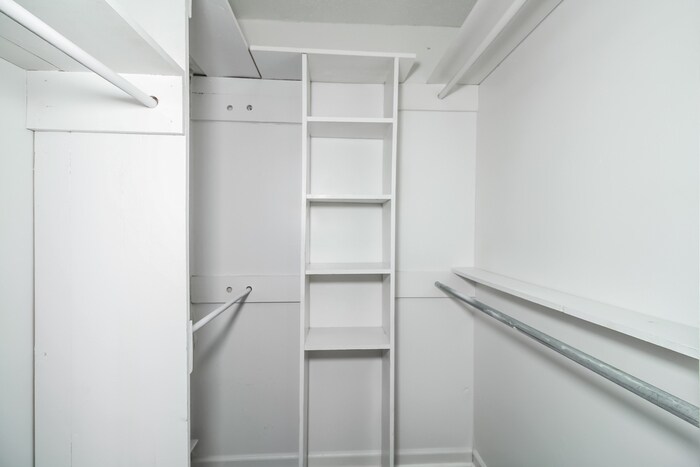 Building Photo - 101 Cannon Dale Ct