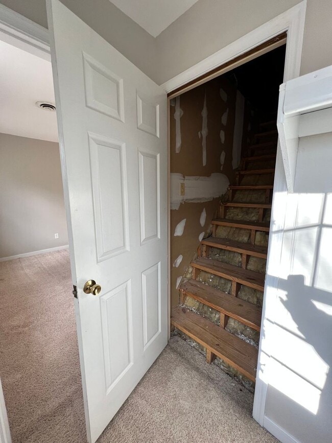 Building Photo - 2508 Crosstimbers Terrace