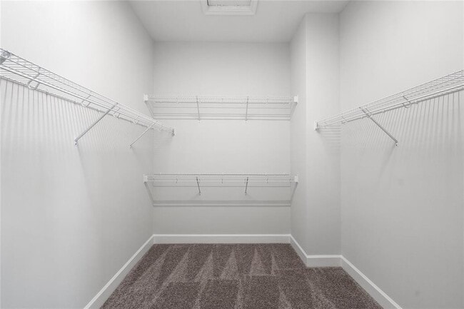 Building Photo - 15000 RedCove Pl