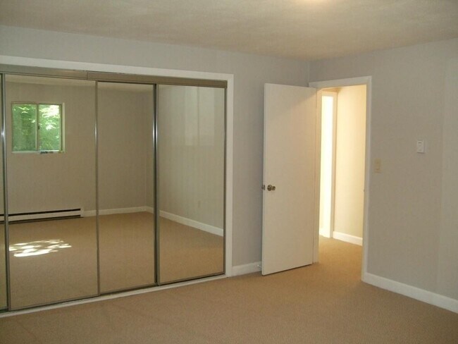 Building Photo - 18 Washington St