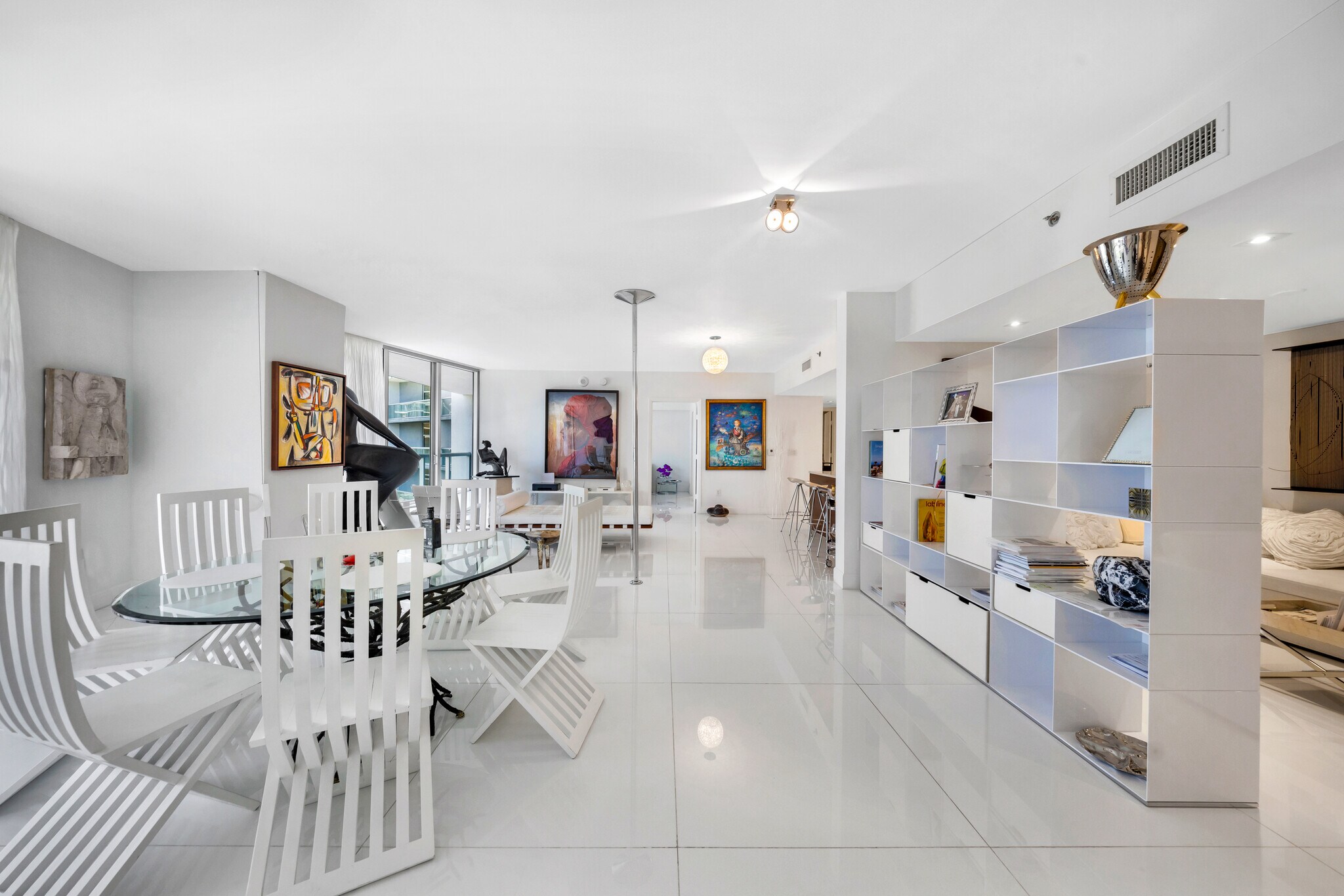 Building Photo - 475 Brickell Ave