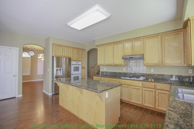 Building Photo - 2400 Snowy Egret Ct