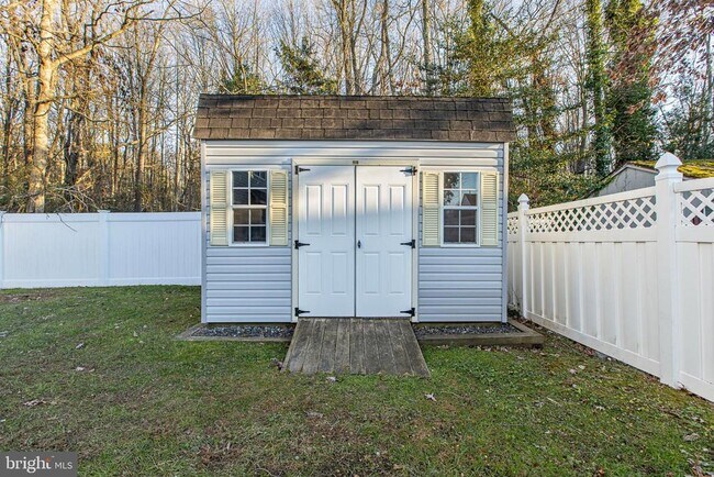 Building Photo - 51 Mecouch Dr