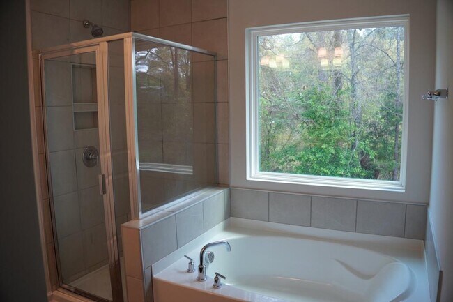 Building Photo - 307 Dipsea Spg