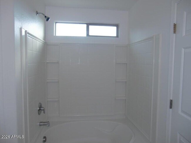 Building Photo - 5419 W Shumway Farm Rd