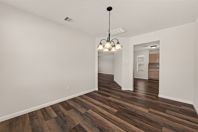 Building Photo - 14837 Peachmeadow Ln