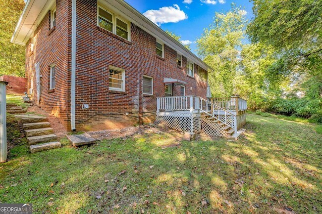 Building Photo - 4041 Fincher Dr