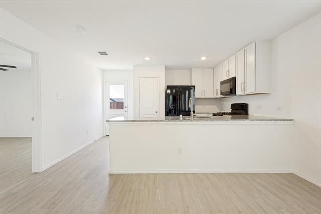Building Photo - 3037 Ashbrook Ln