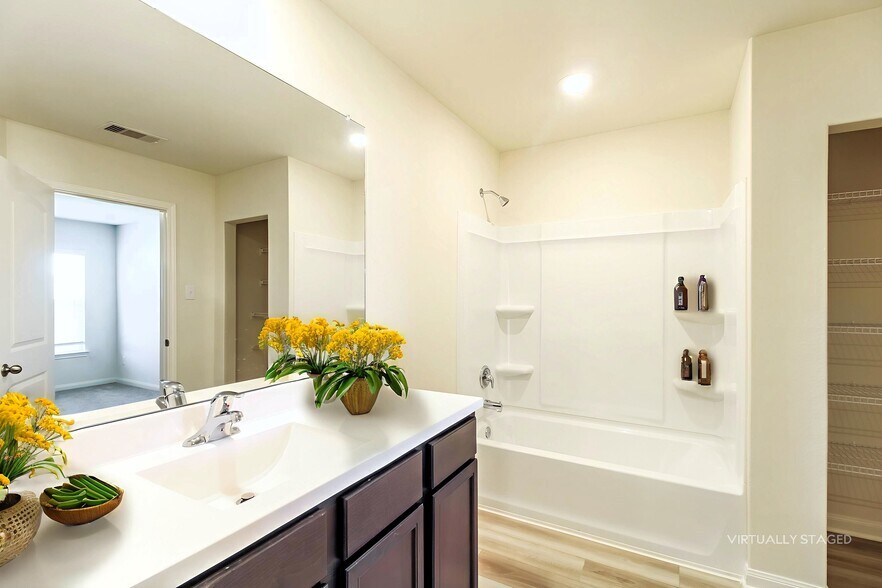 Building Photo - 26717 Frost Dr