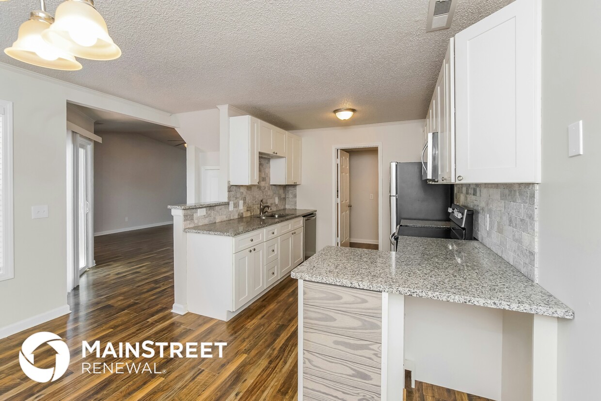 Building Photo - 10556 Lone Star Way