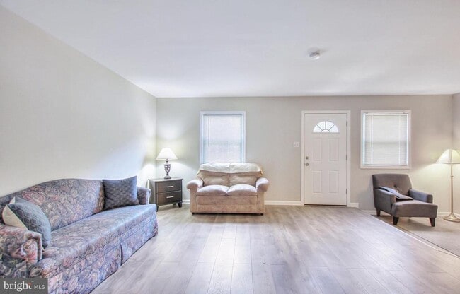 Building Photo - 9919 Boise Rd