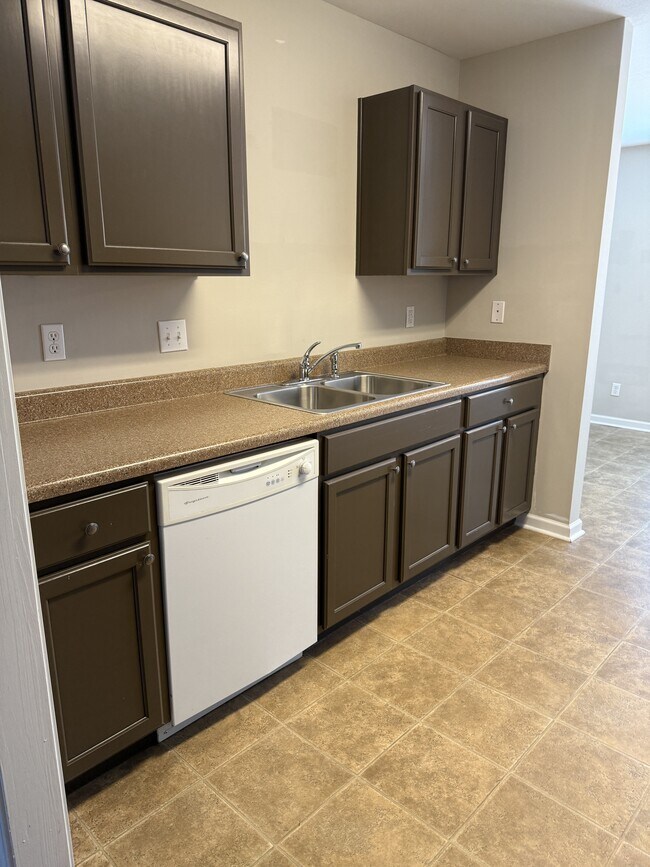 Building Photo - 764 Casey Ln