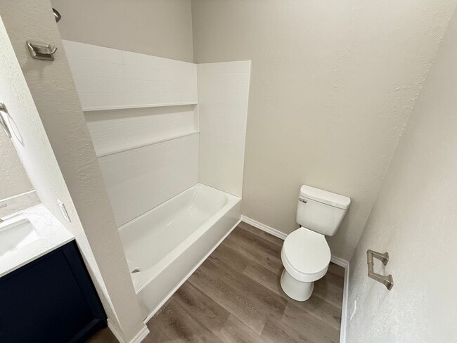 Building Photo - 3 Bed 1 Bath Aurora, MO