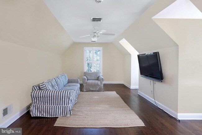 Building Photo - 3 Maidstone Ct