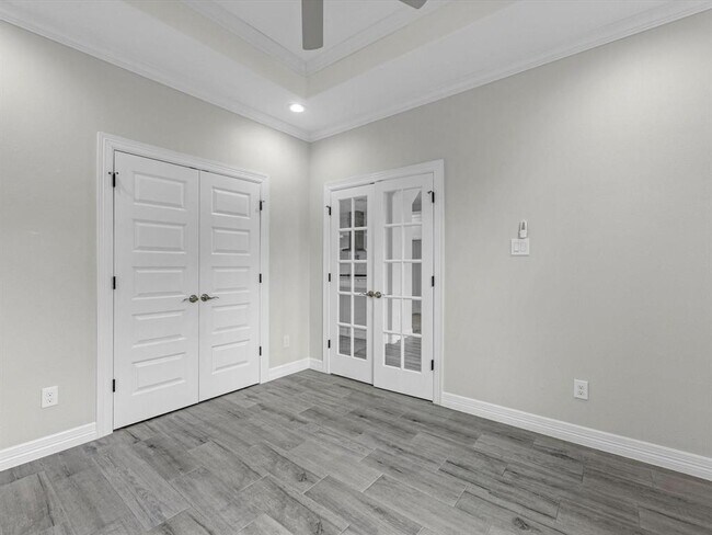 Building Photo - 14606 Half Cir