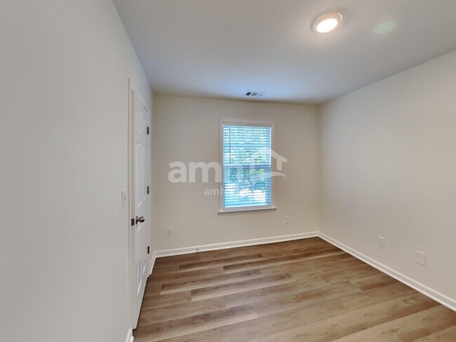 Building Photo - 2775 Gateview Ct