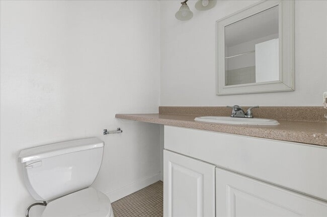 Building Photo - 66 Banner Ct