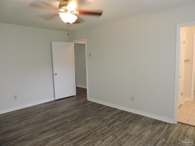 Building Photo - 2780 Honeywood Dr
