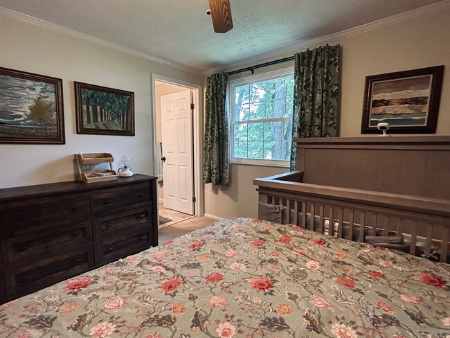 Building Photo - 9802 Brightlea Dr