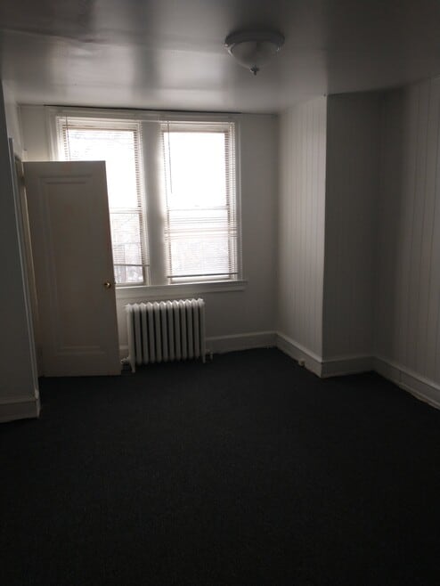 Building Photo - 215 Rubicam St