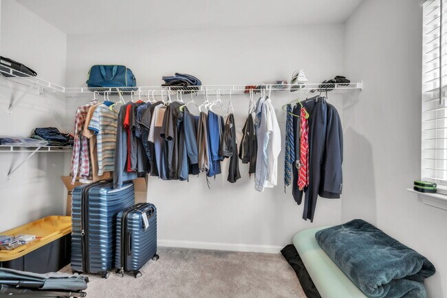 Building Photo - 351 Intrepid Ct