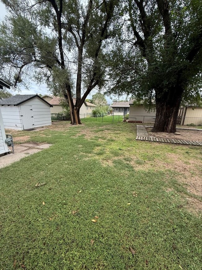 Building Photo - Adorable 1 bedroom cottage style home