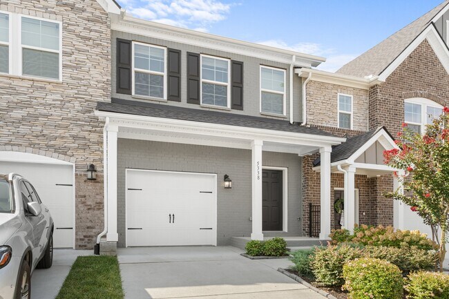Building Photo - 5338 Bellflower Hls