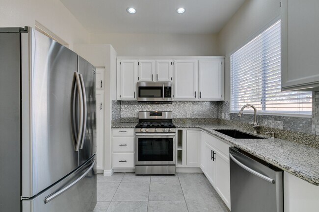 Building Photo - Beautifully Remodeled 3-Bedroom Home in North Las Vegas – Move-In Ready!