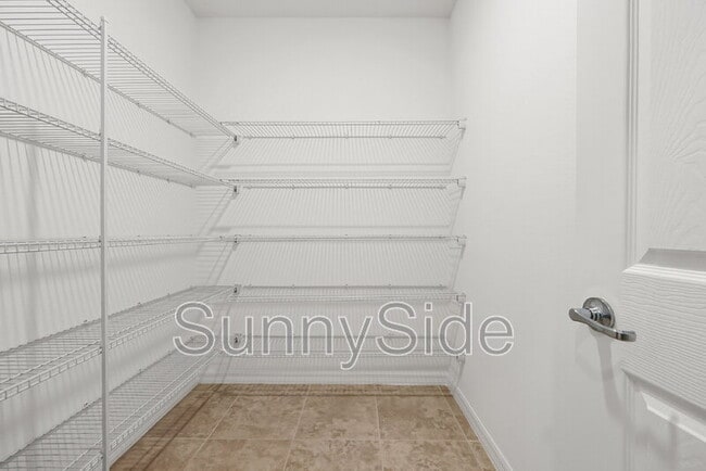 Building Photo - 10116 Grande Lp