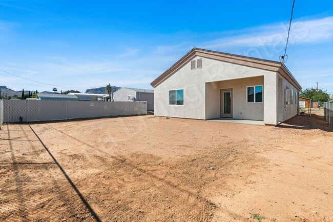 Building Photo - NEW CONSTRUCTION HOME
