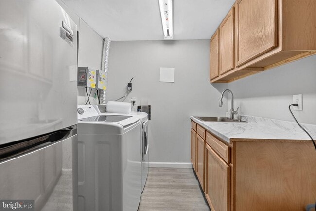 Building Photo - 10522 Lime Tree Way