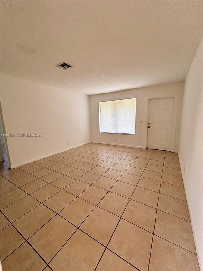 Building Photo - 227 SW 9th St