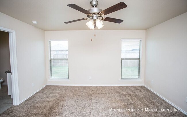 Building Photo - 14211 Vernon Ave