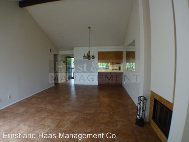 Building Photo - 2 br, 2 bath House - 2510 E. Willow  St. #204