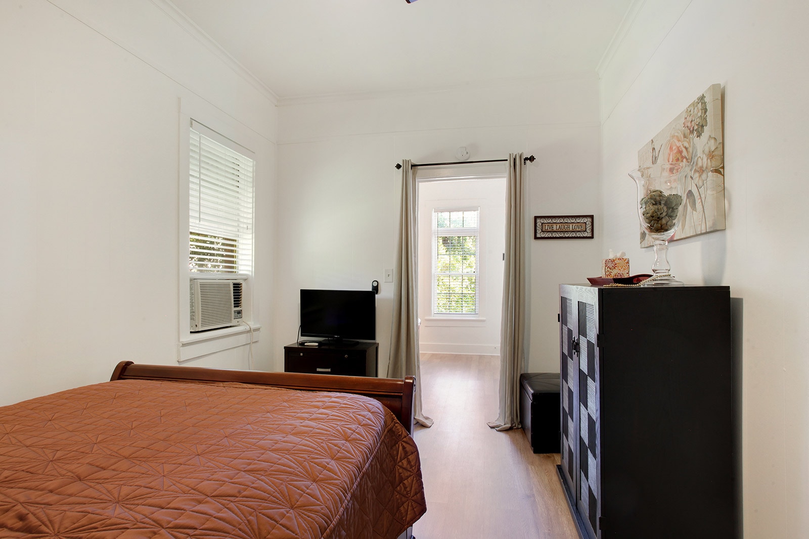 Bedroom - 7602 Burthe St