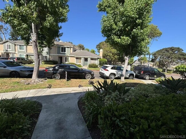 Building Photo - 3525 Caminito Carmel Landing
