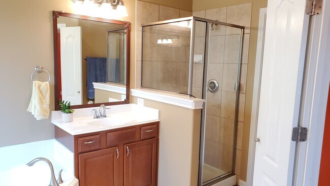 Building Photo - 12027 Grace Hall Dr